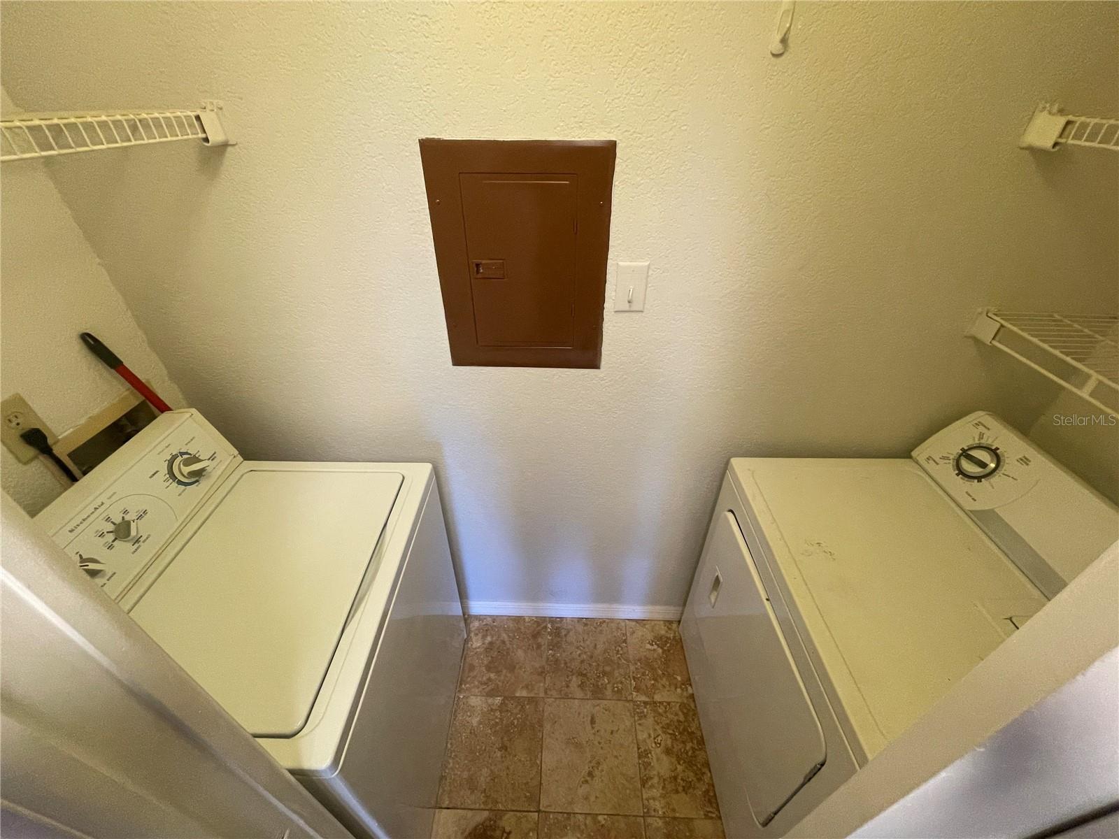 ITOPIA PRIVATE RESIDENCES CONDO - Residential Lease