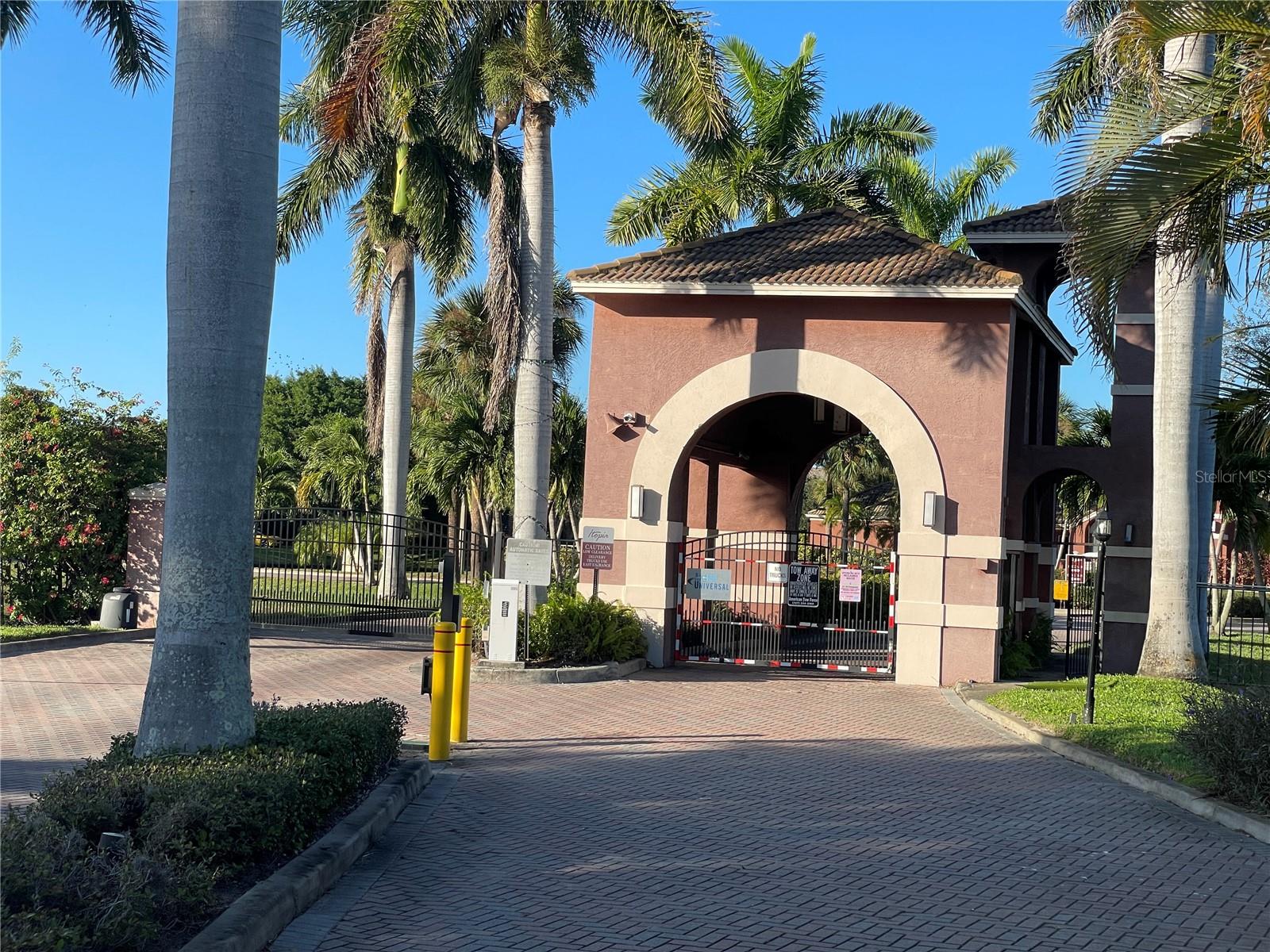 ITOPIA PRIVATE RESIDENCES CONDO - Residential Lease