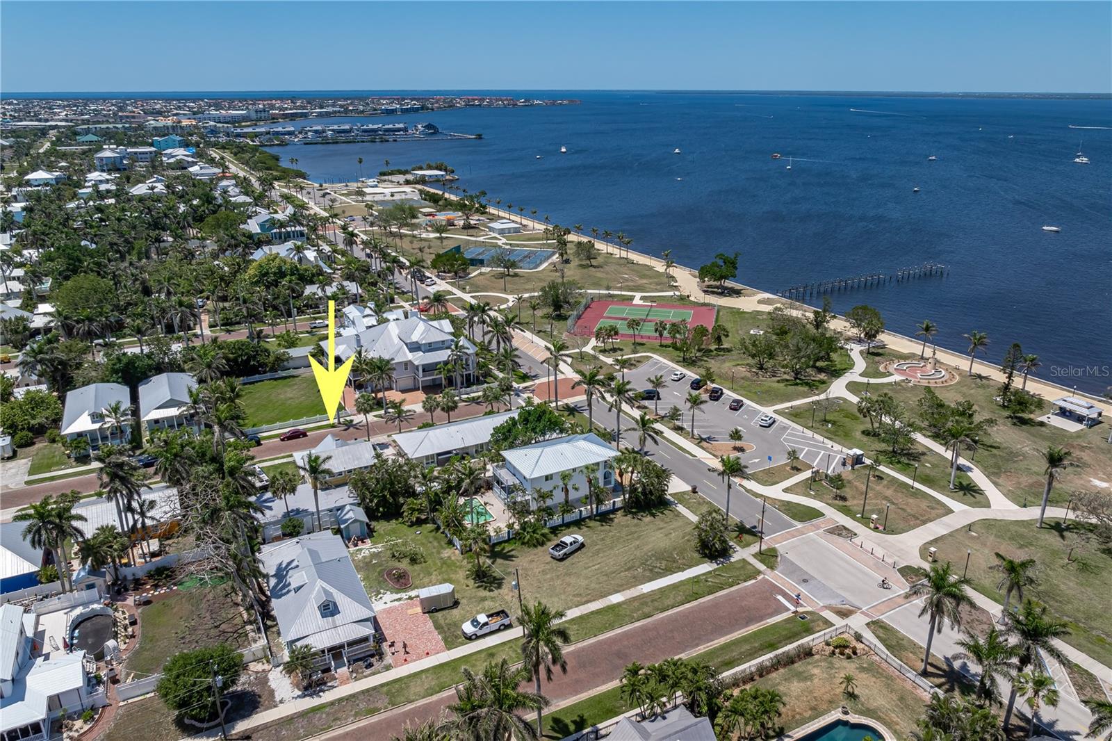 PUNTA GORDA - Residential