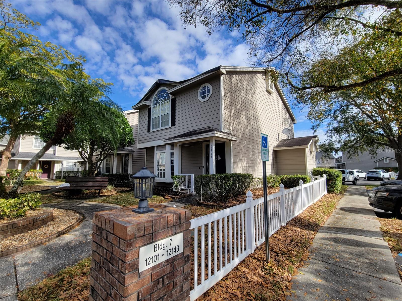 THATCHERS LANDING CONDO 03 - Residential