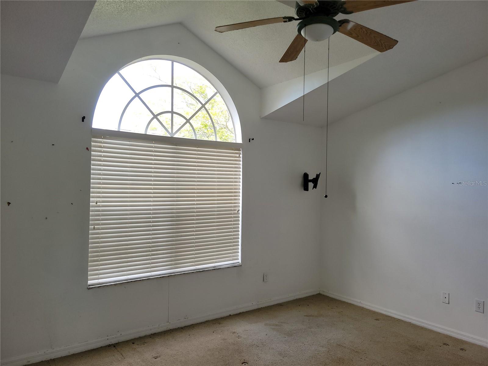 THATCHERS LANDING CONDO 03 - Residential