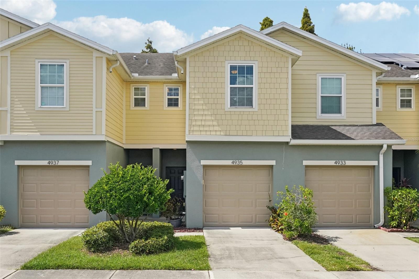 4935 WHITE SANDERLING COURT