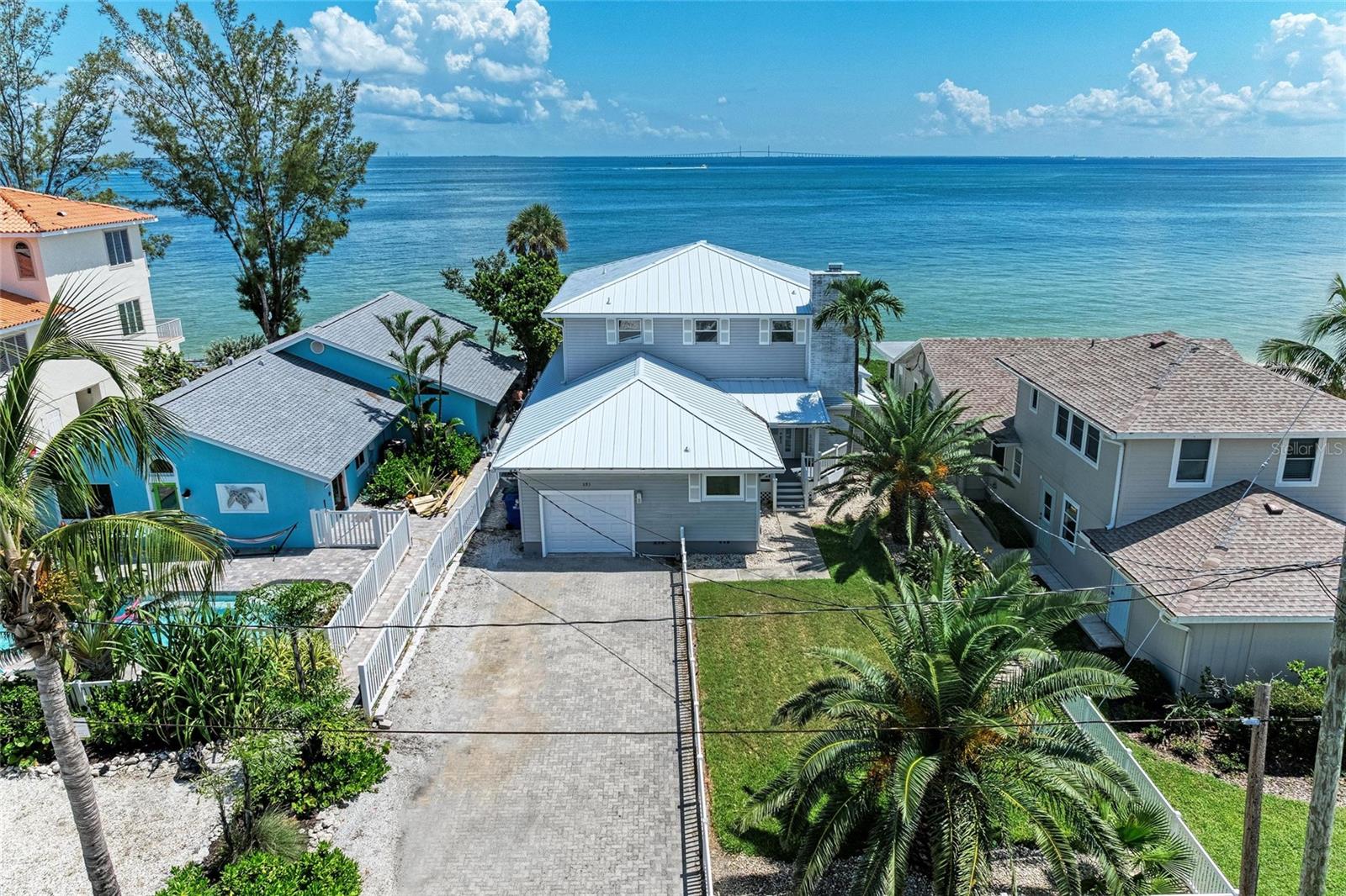 893 N SHORE DRIVE