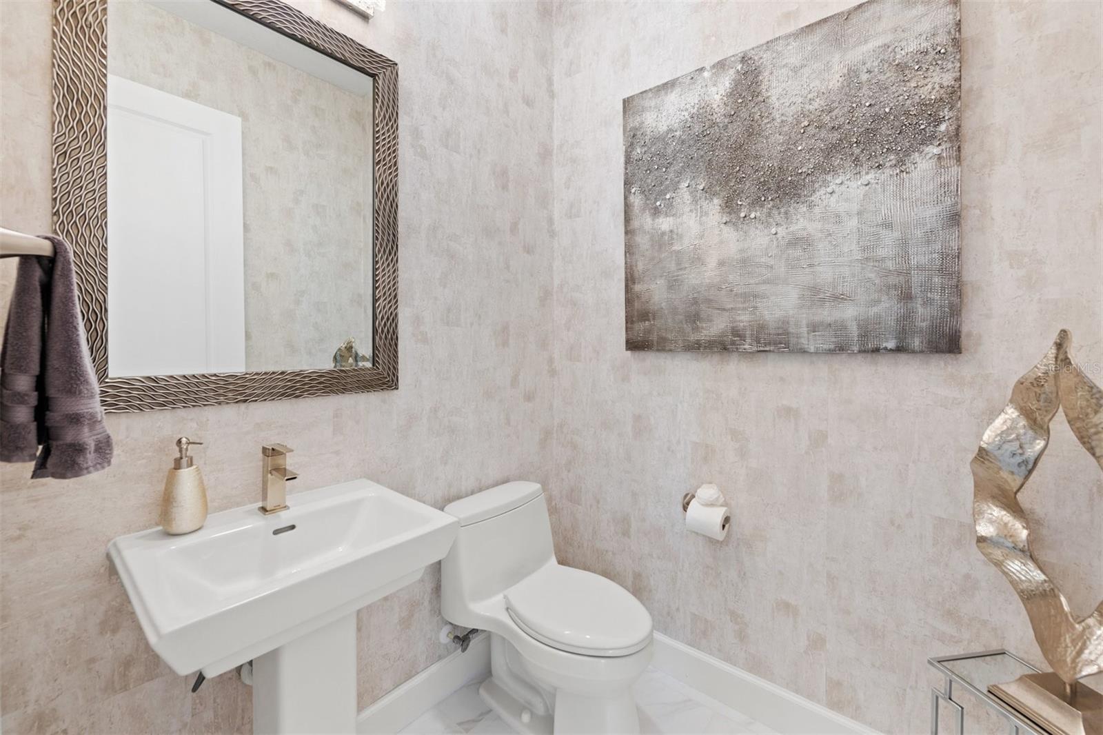 AZARIO ESPLANADE PH II SUBPH A,B & C - Residential