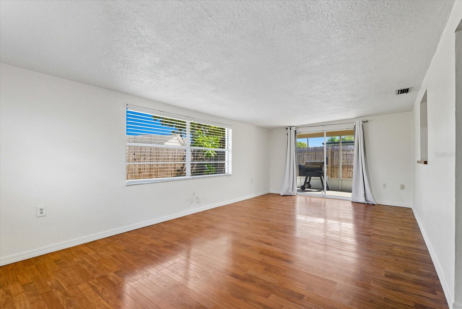 FOREST HILLS - Residential