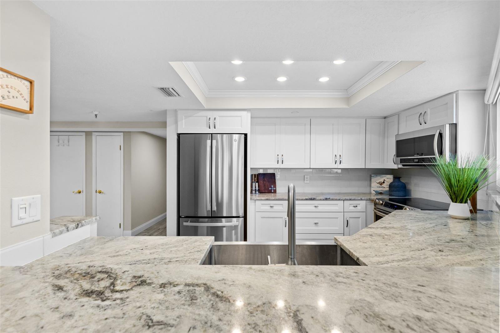 MARINERS LIGHT CONDO - Residential