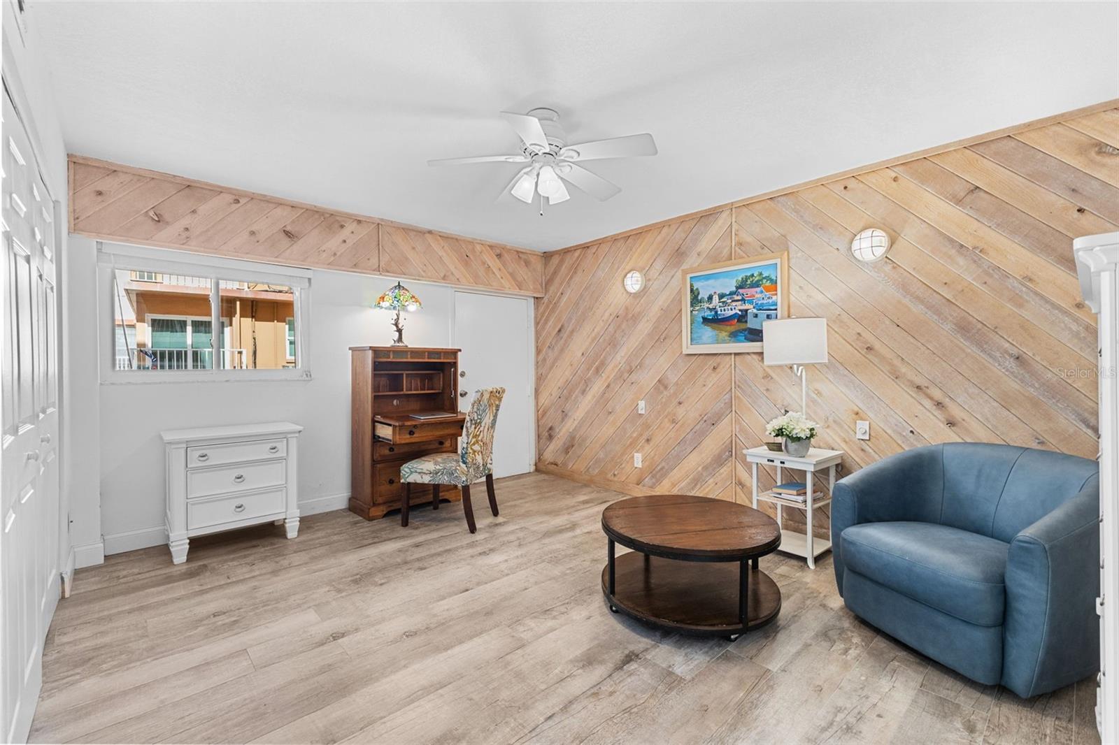 MARINERS LIGHT CONDO - Residential