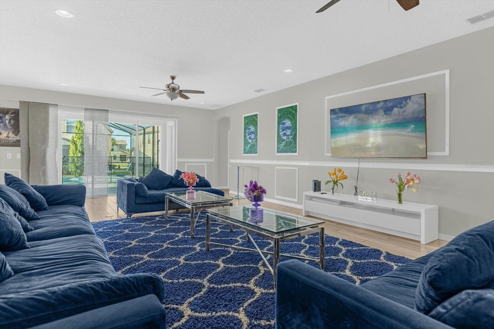 6020 OAK GREEN LOOP