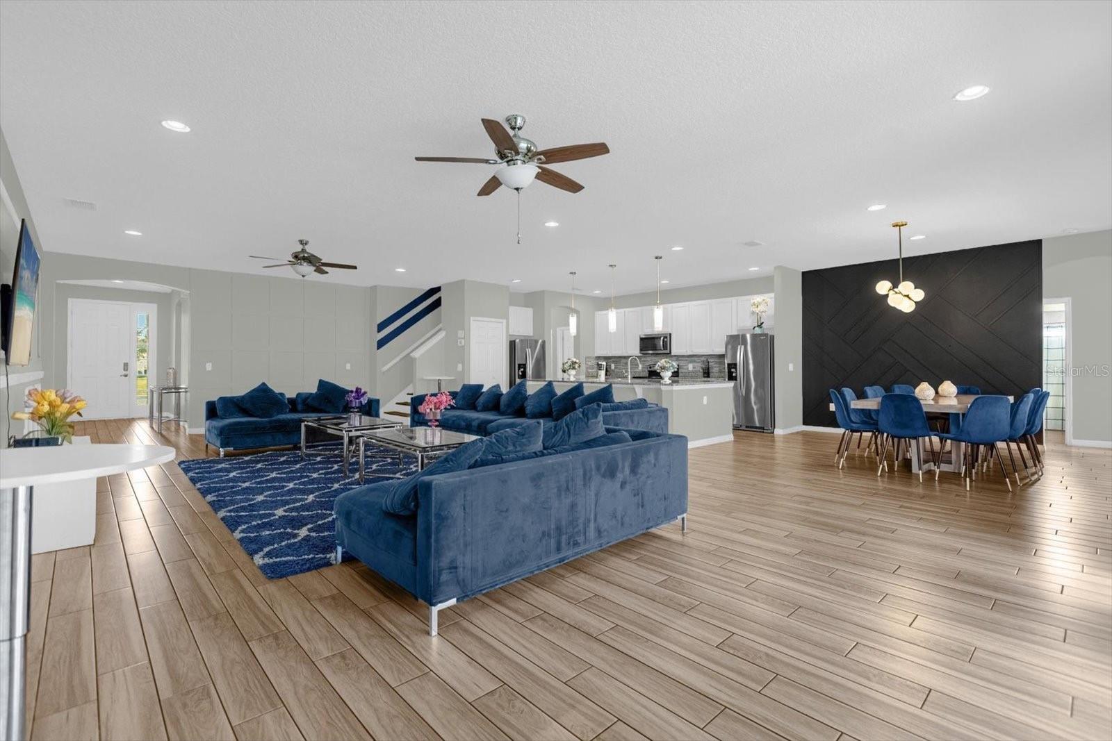 6020 OAK GREEN LOOP