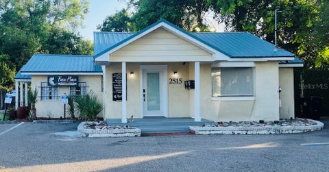 Photo of 2515 E South Street, Orlando, FL 32803 (MLS # O6405653)