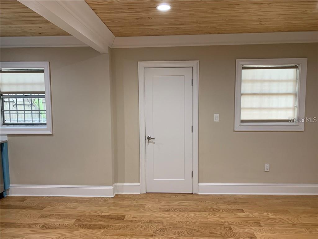 ROLANDO ESTATES - Commercial Lease