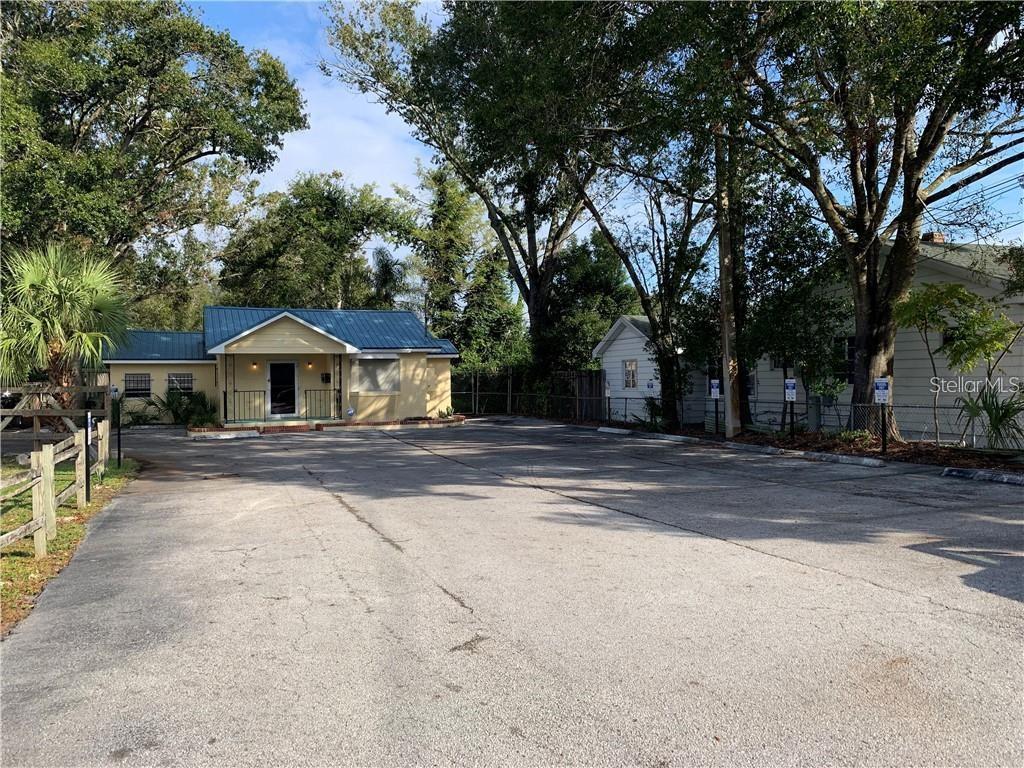 ROLANDO ESTATES - Commercial Lease