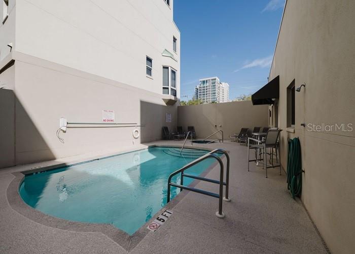 235 COCOANUT AVENUE 129E