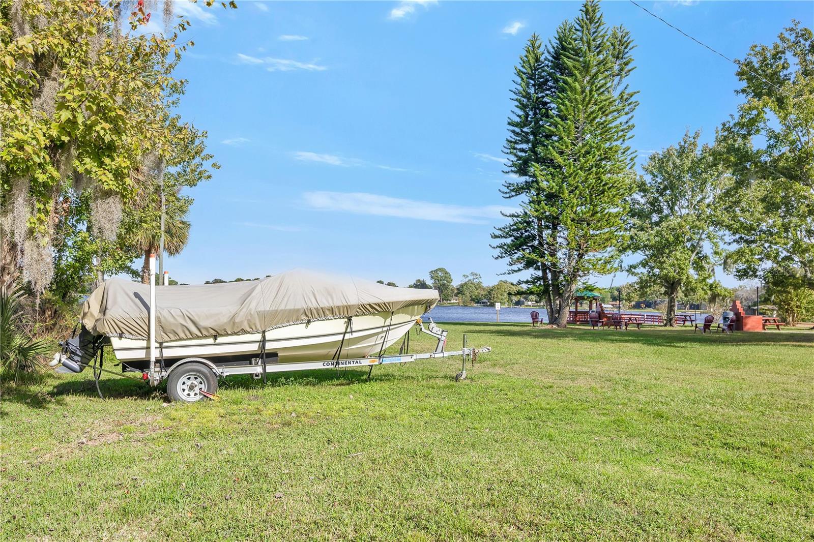 LAKE KATHRYN VILLAGE - Residential