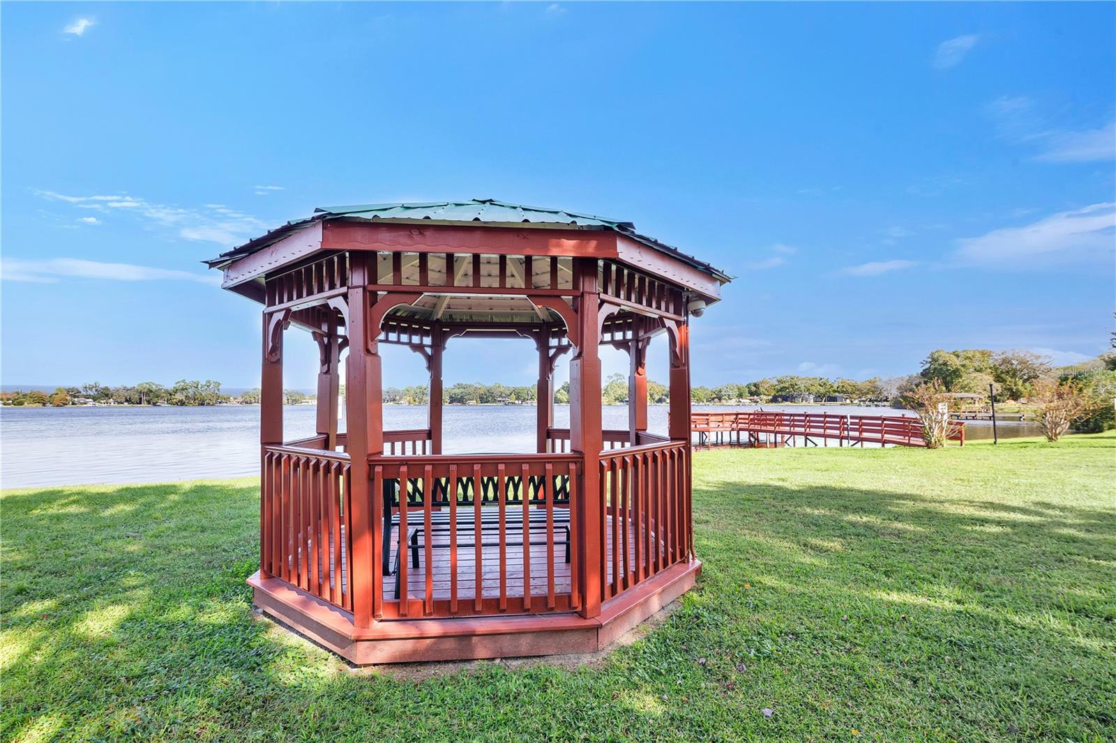 LAKE KATHRYN VILLAGE - Residential