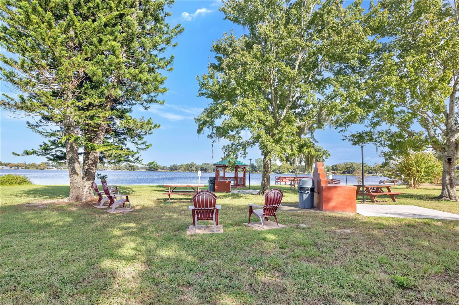 LAKE KATHRYN VILLAGE - Residential