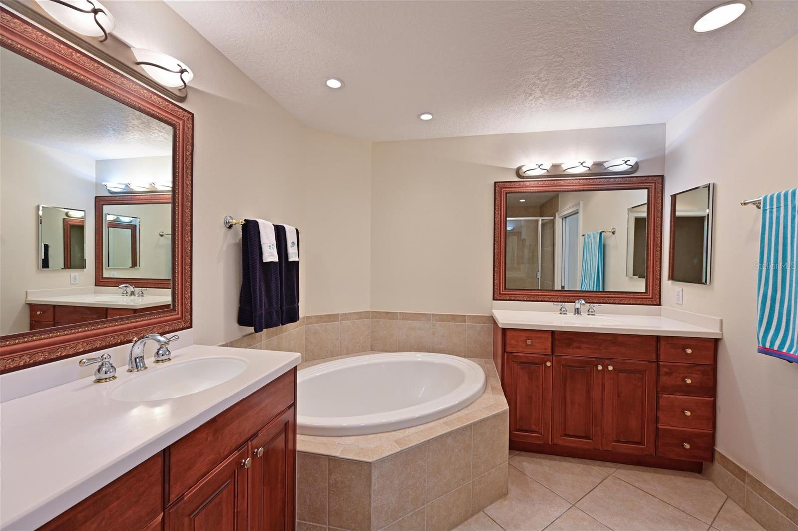 LAGUNA AT RIVIERA DUNES III - Residential