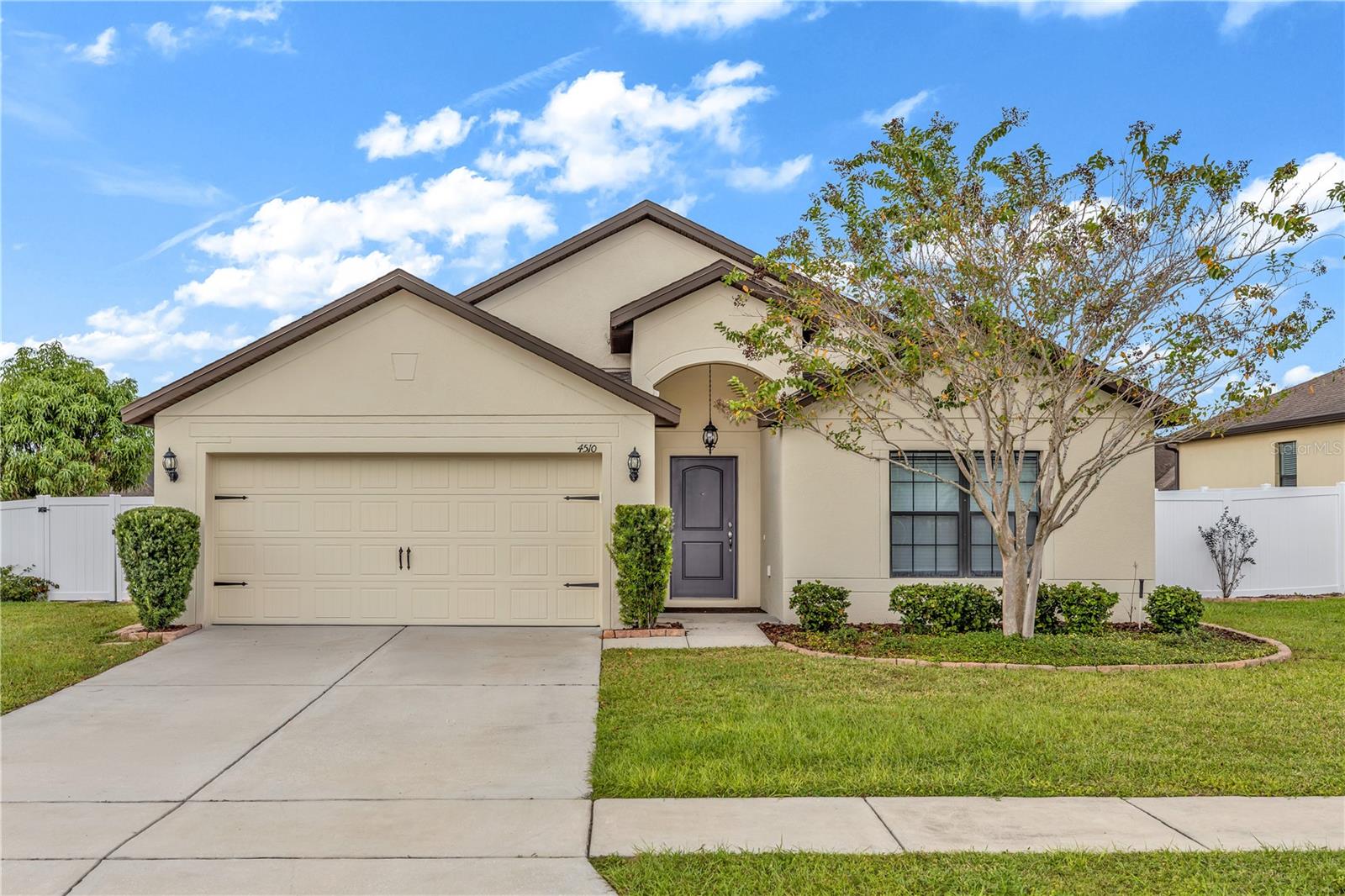 TAVARES GROVES AT BAYTREE PH 05 - Residential