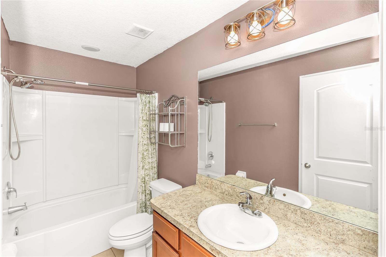 TAVARES GROVES AT BAYTREE PH 05 - Residential