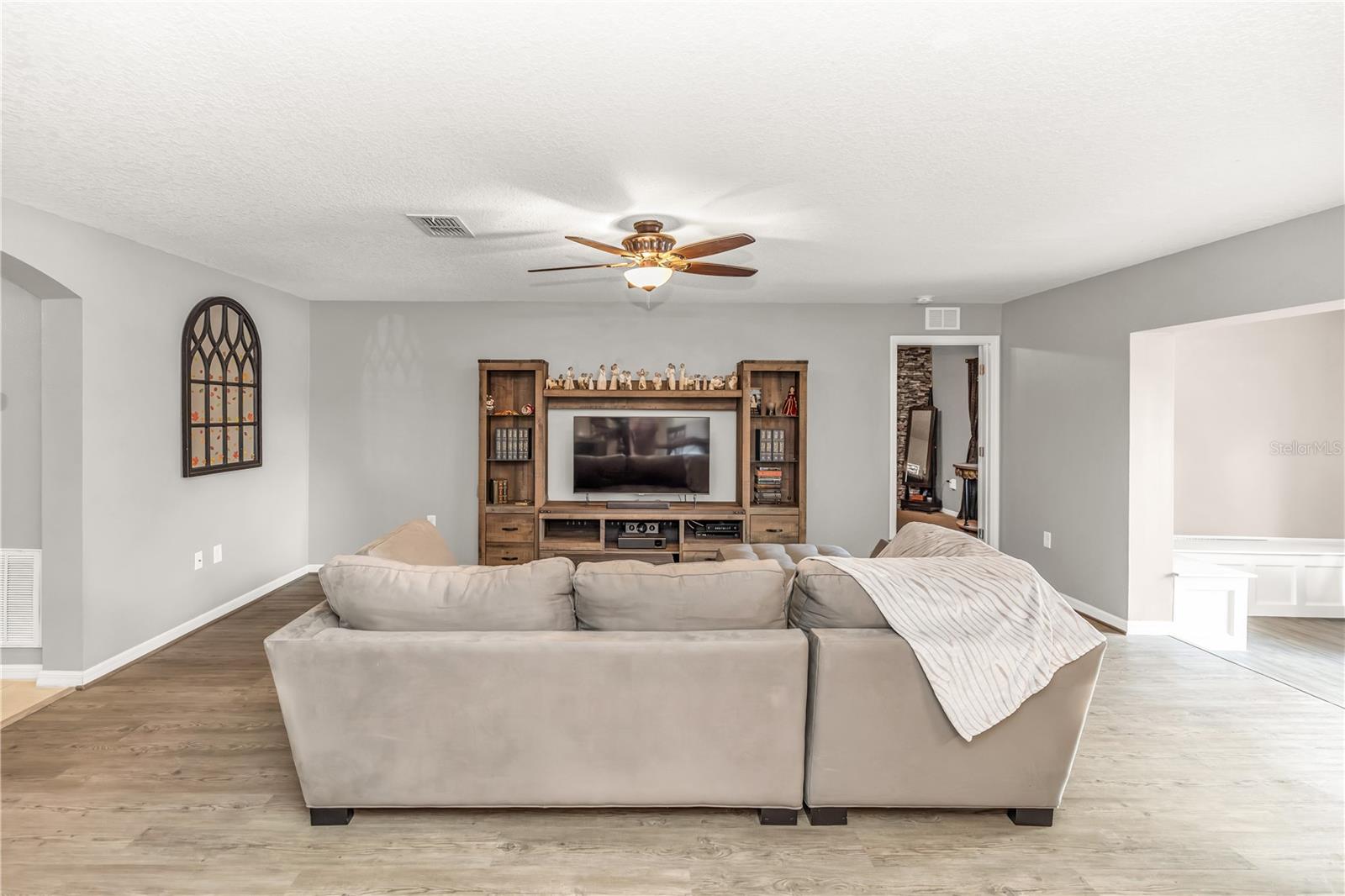 TAVARES GROVES AT BAYTREE PH 05 - Residential