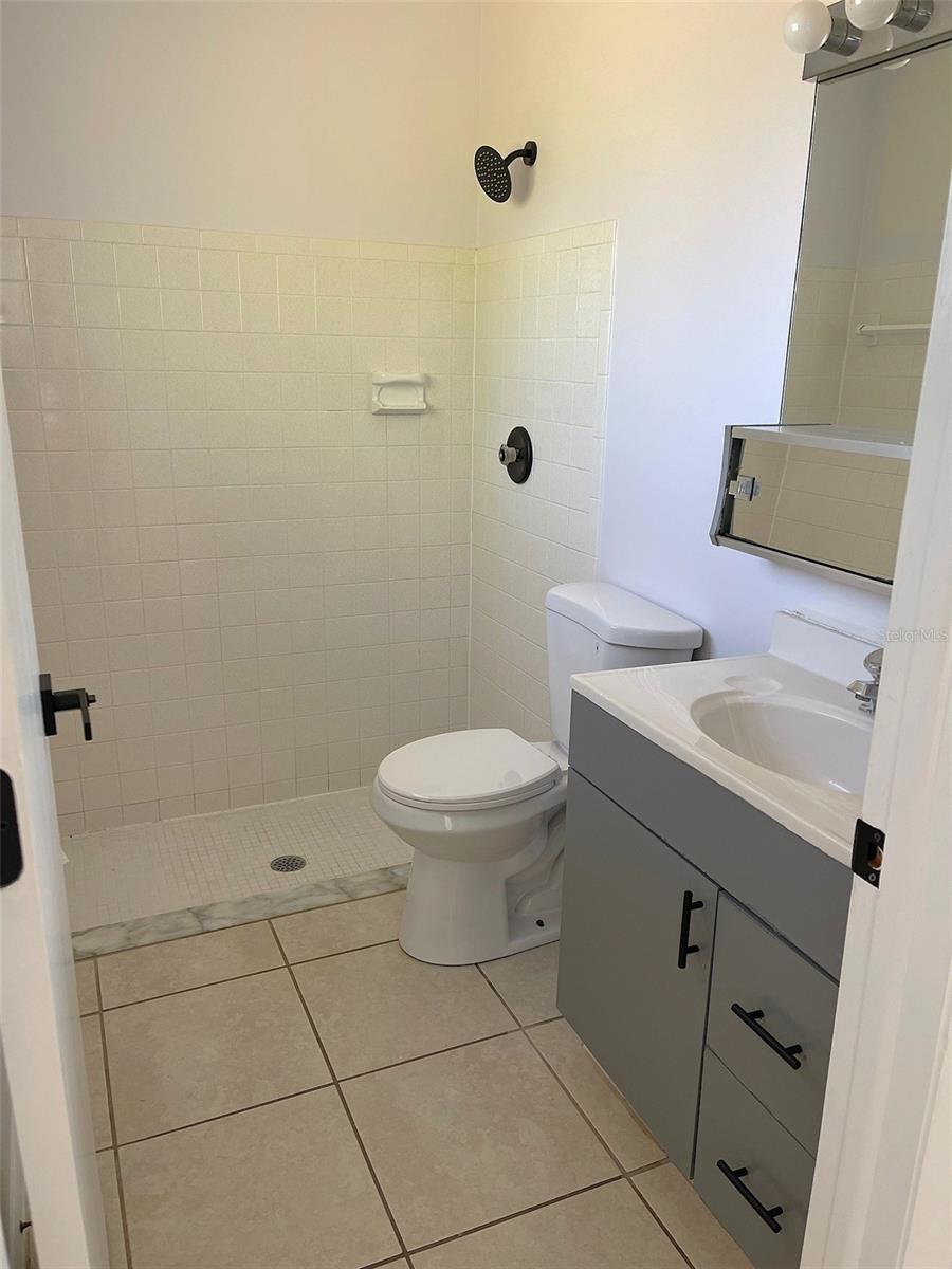 PORT CHARLOTTE SUB 52 - Residential Lease