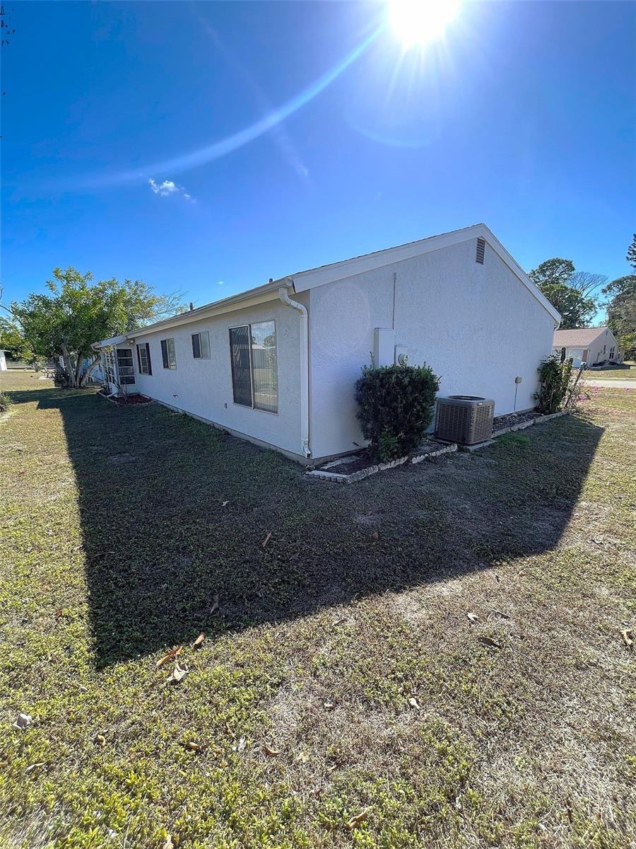 PORT CHARLOTTE SUB 52 - Residential Lease