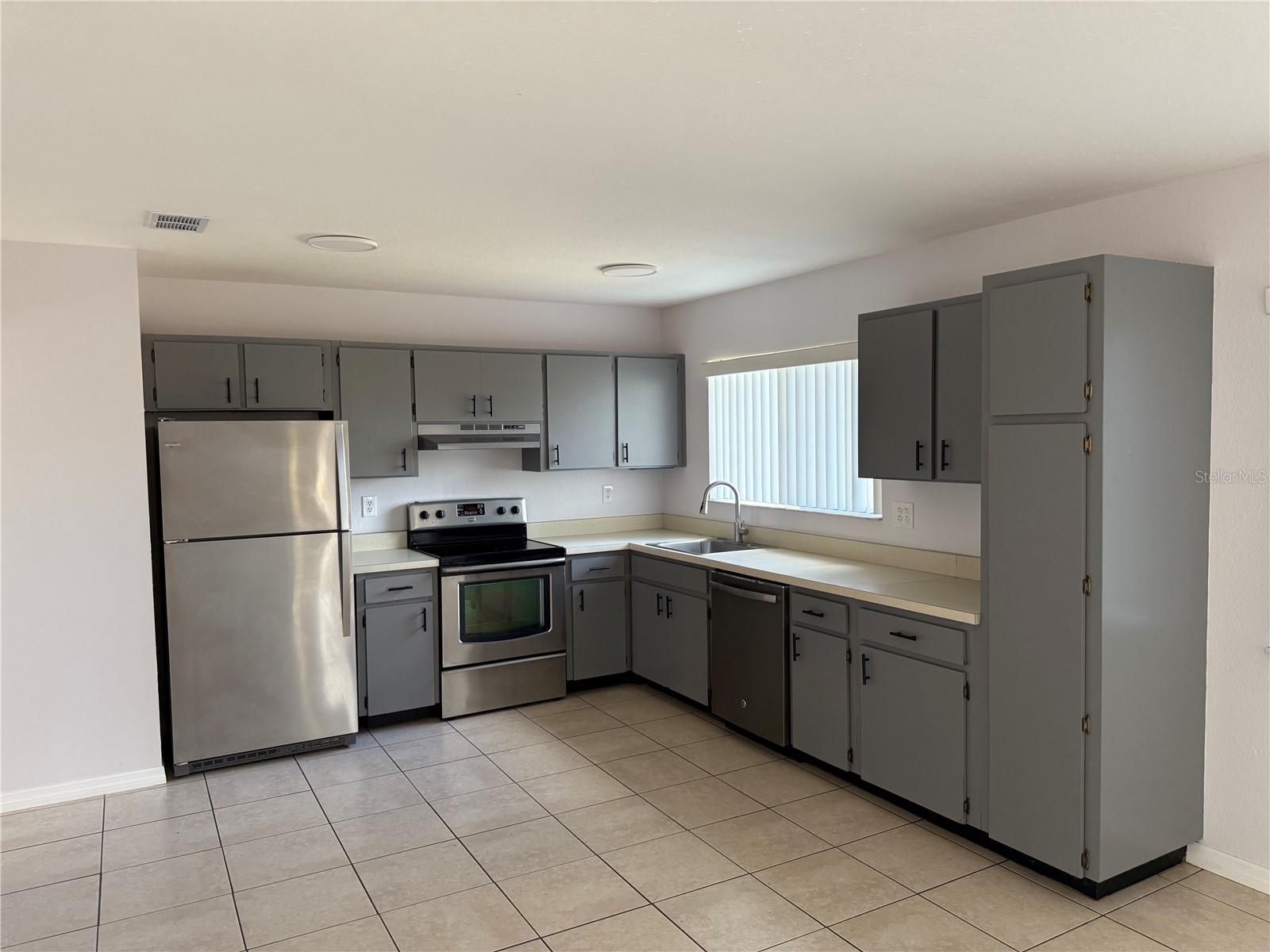 PORT CHARLOTTE SUB 52 - Residential Lease
