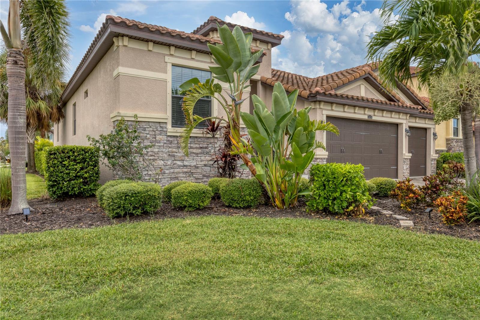5410 TITLE ROW DRIVE