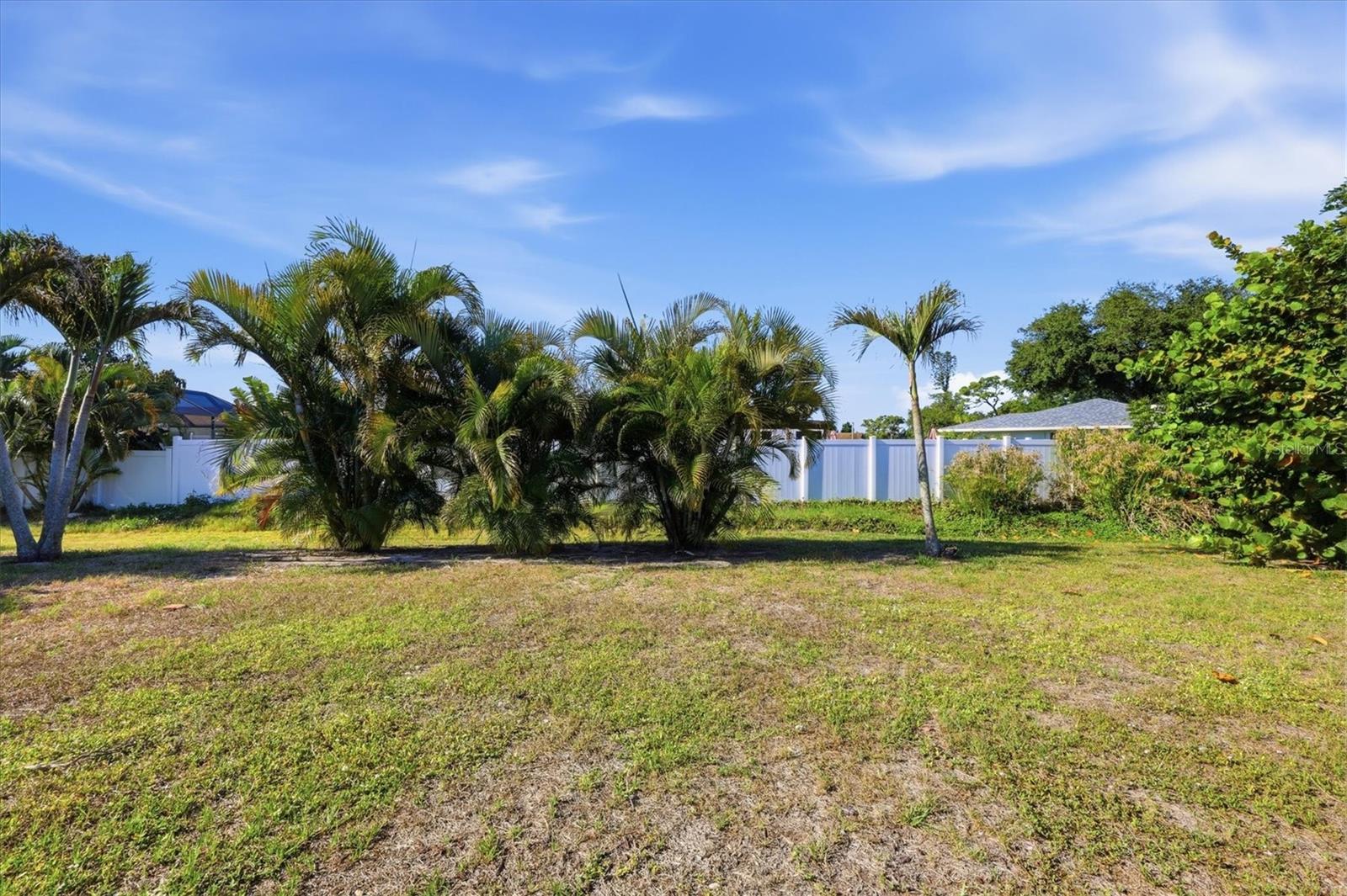 VENICE GARDENS - Residential