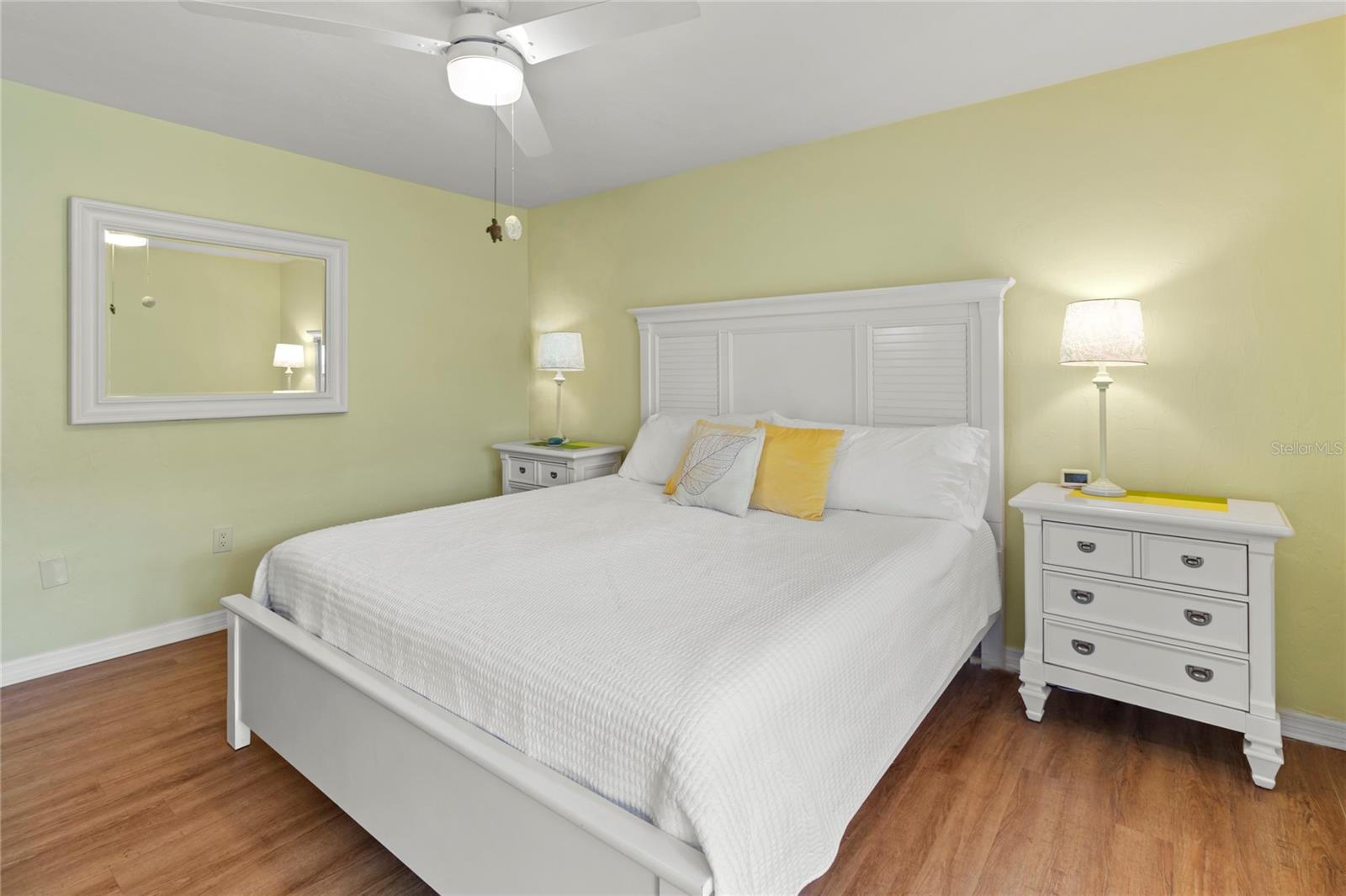 RUNAWAY BAY - Residential