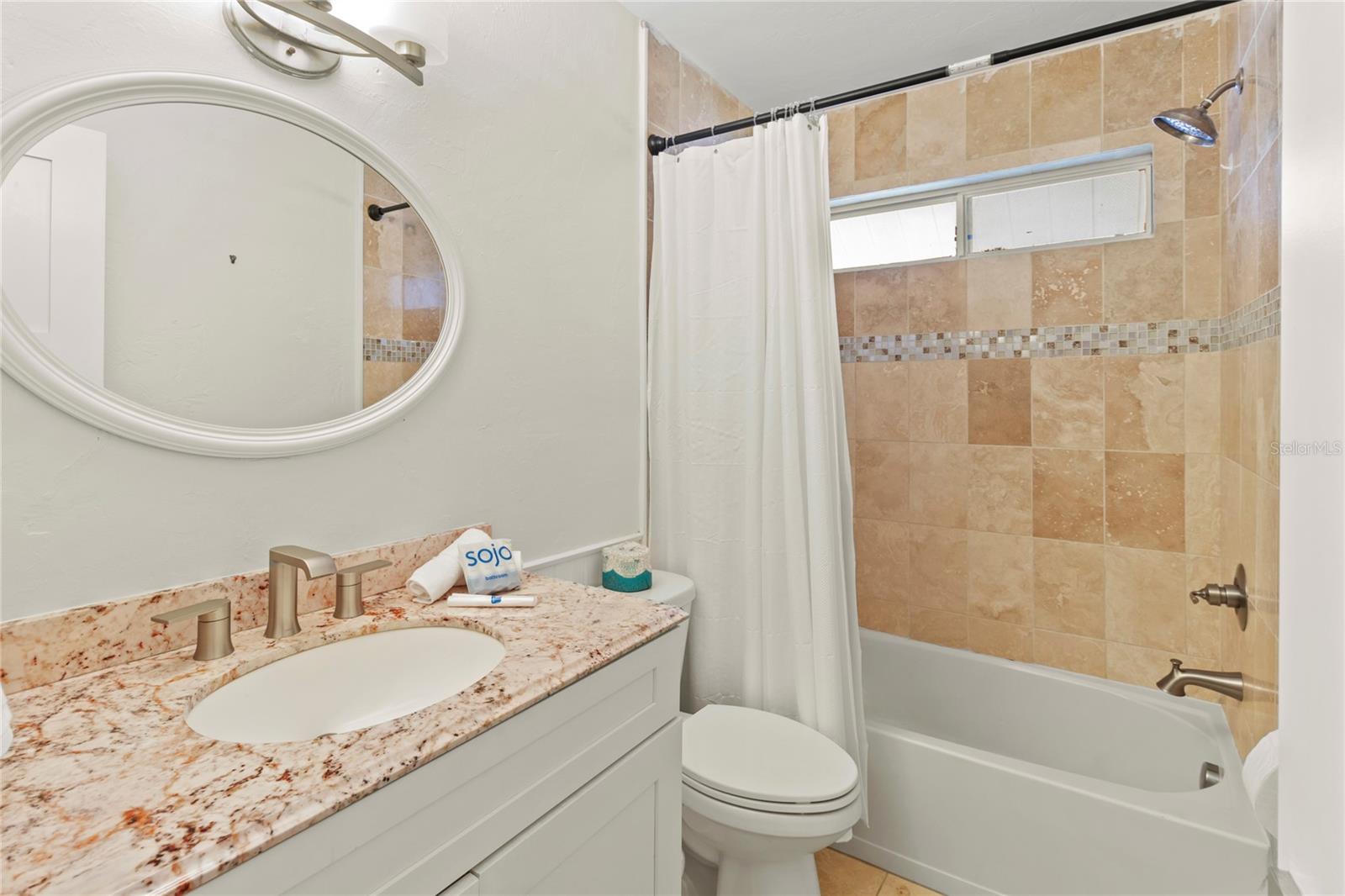 RUNAWAY BAY - Residential