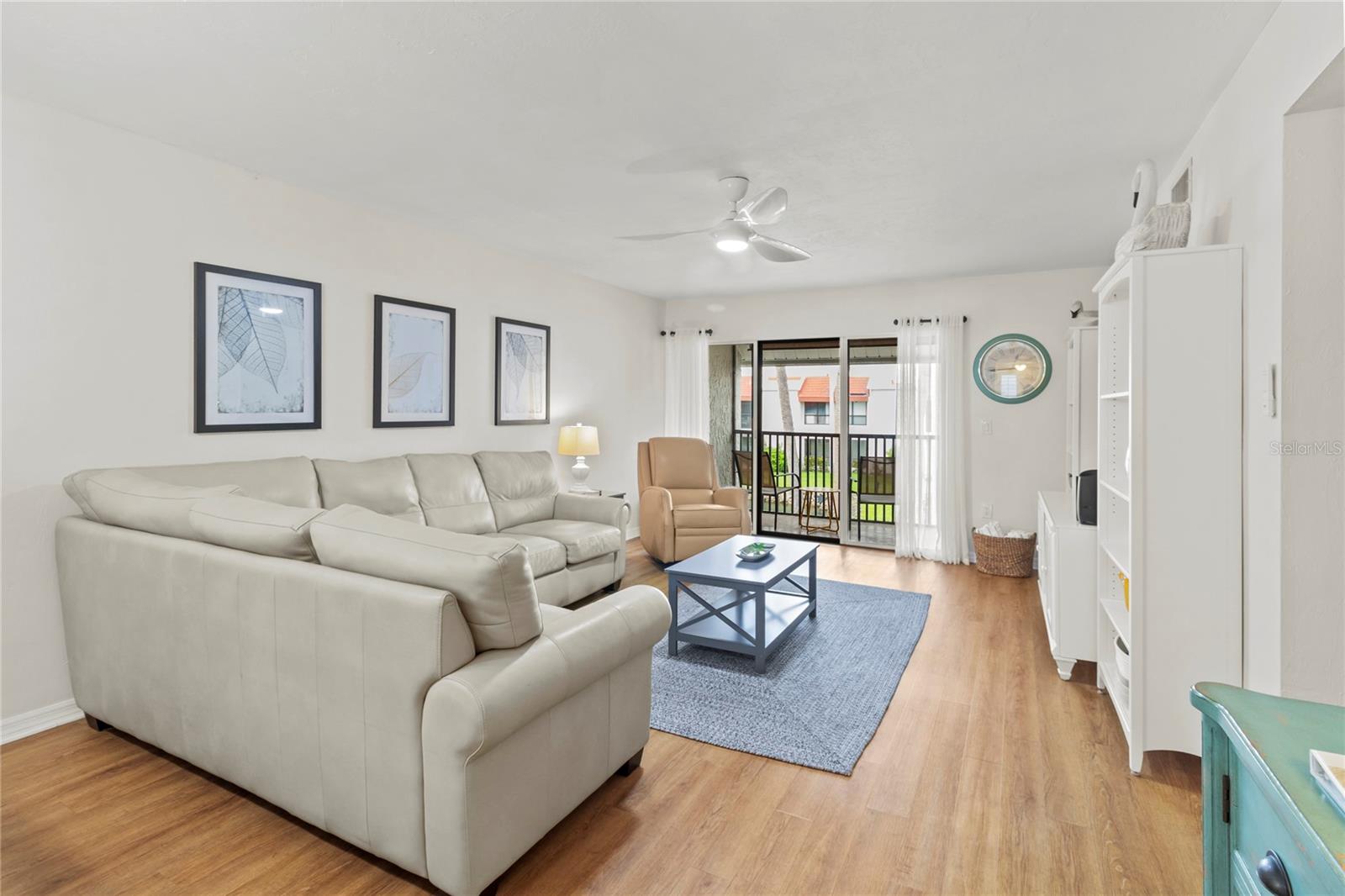 RUNAWAY BAY - Residential