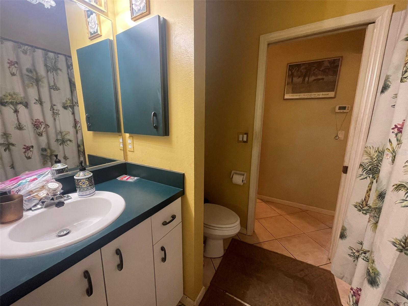 THREE OAKS - Residential