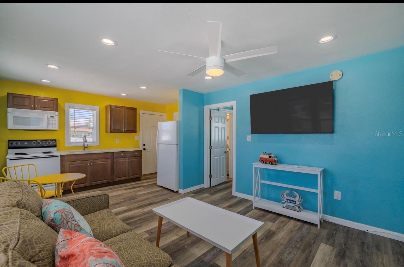 WAVE RESORT CONDO - Residential