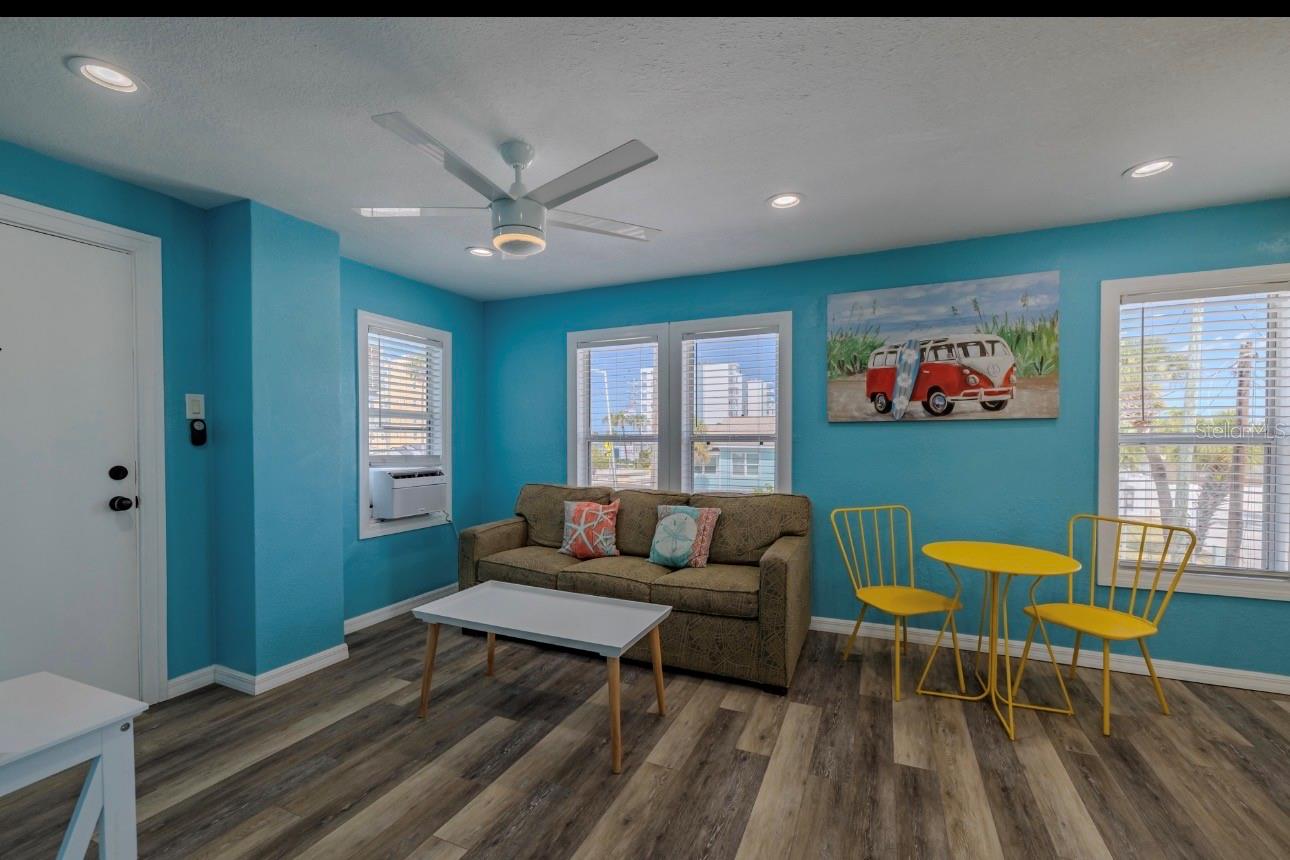 WAVE RESORT CONDO - Residential