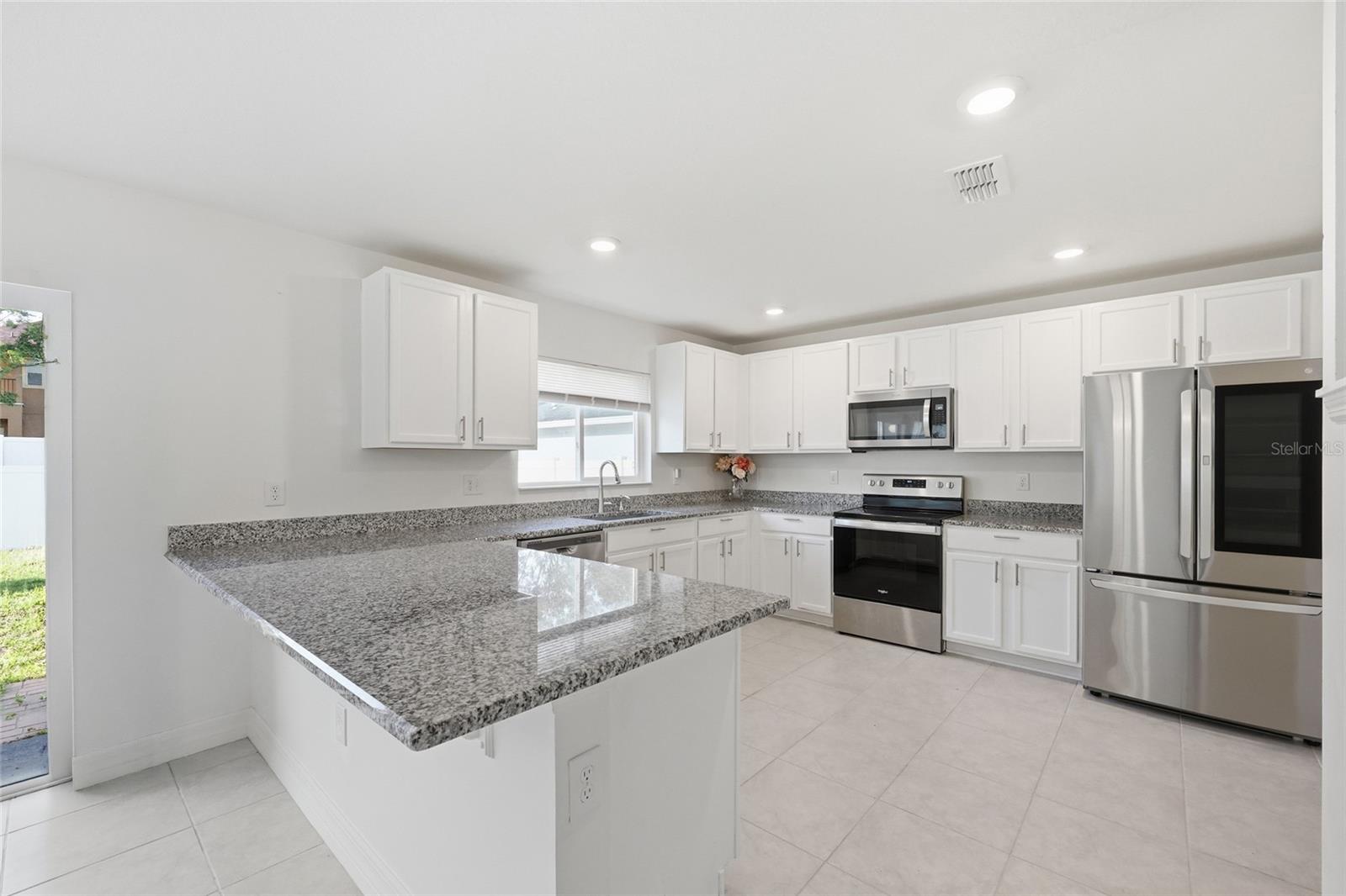 MIRABELLA PH 1 - Residential