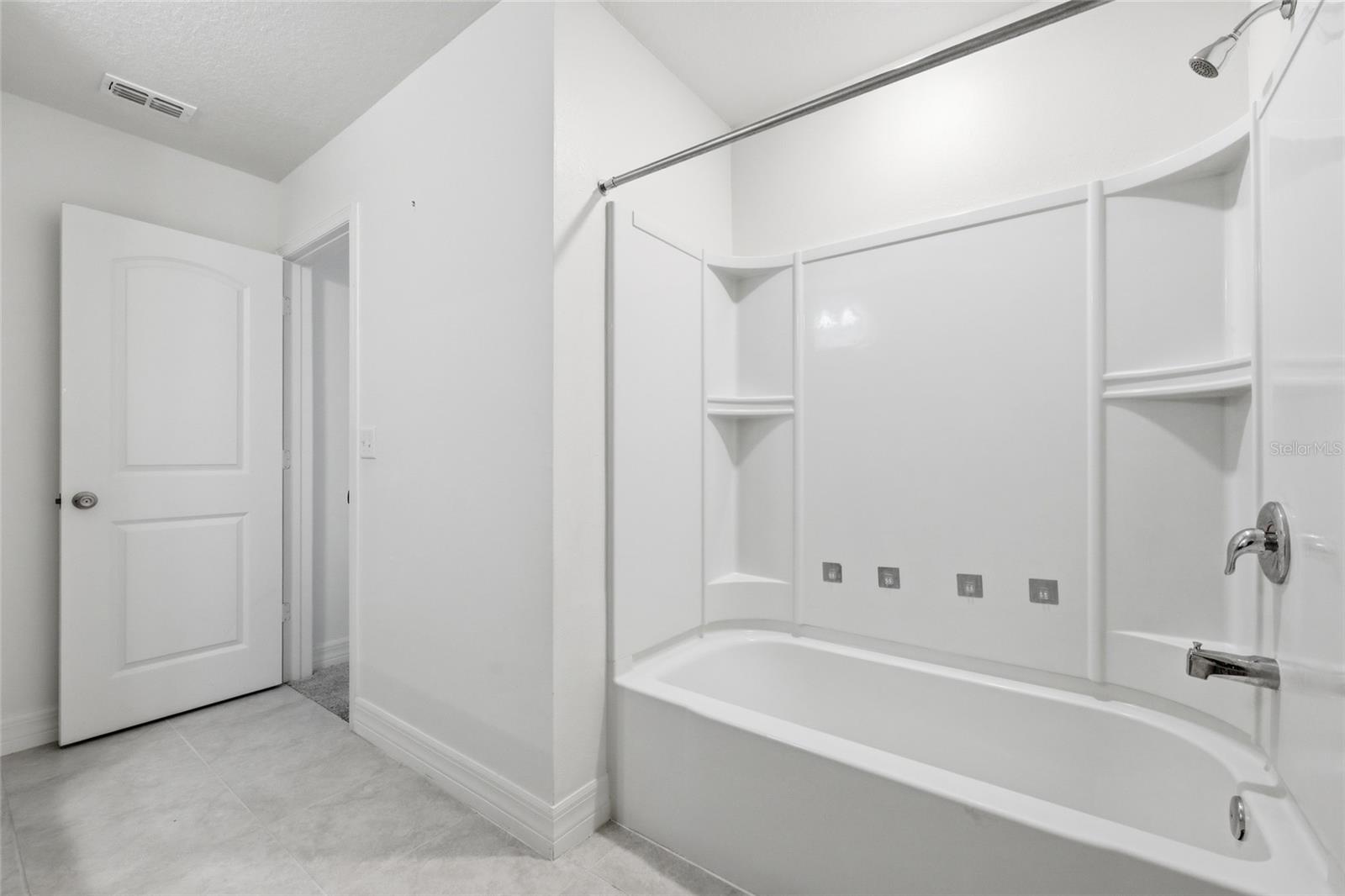 MIRABELLA PH 1 - Residential