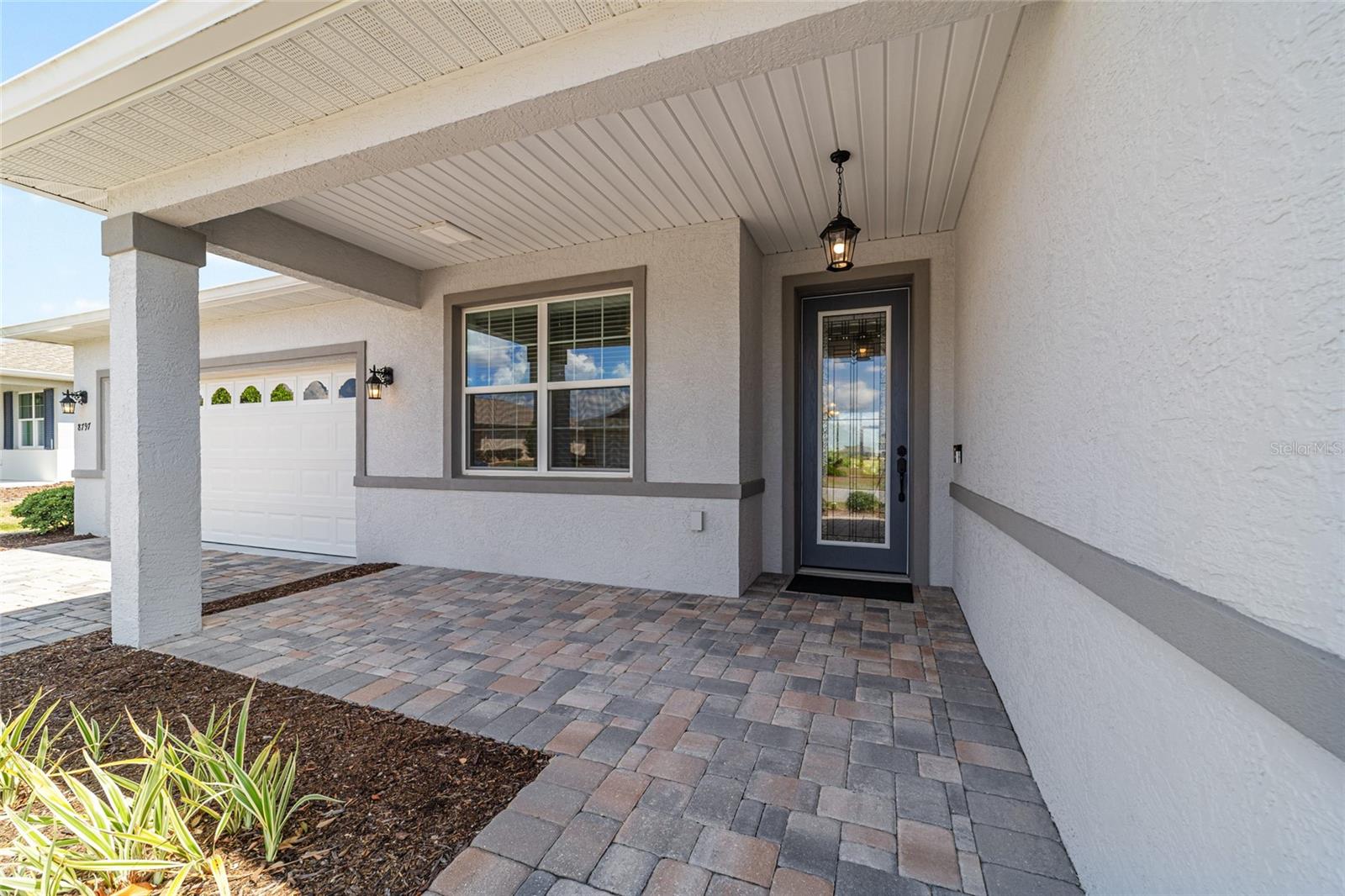 ON TOP OF THE WORLD - Residential