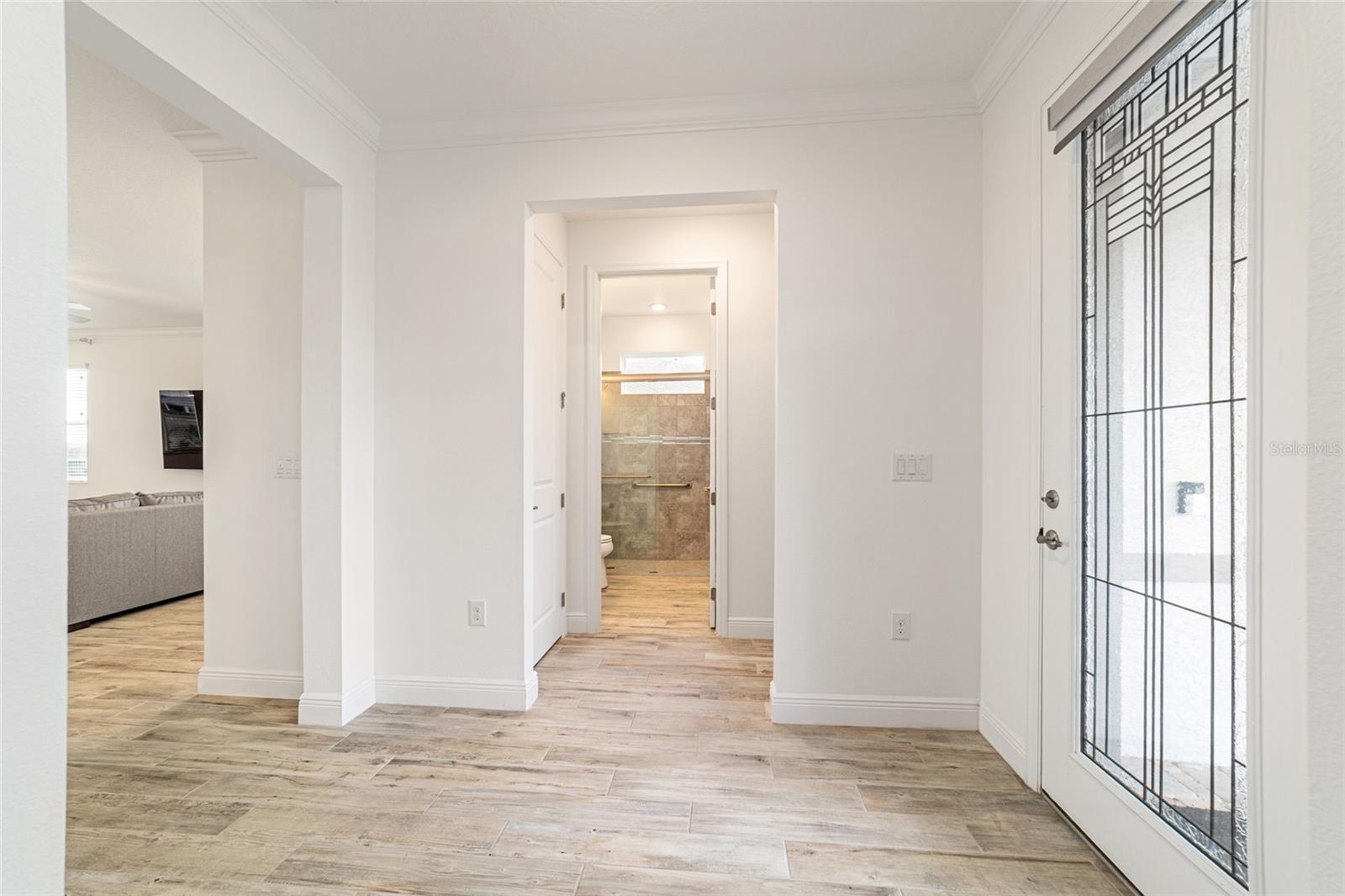 ON TOP OF THE WORLD - Residential