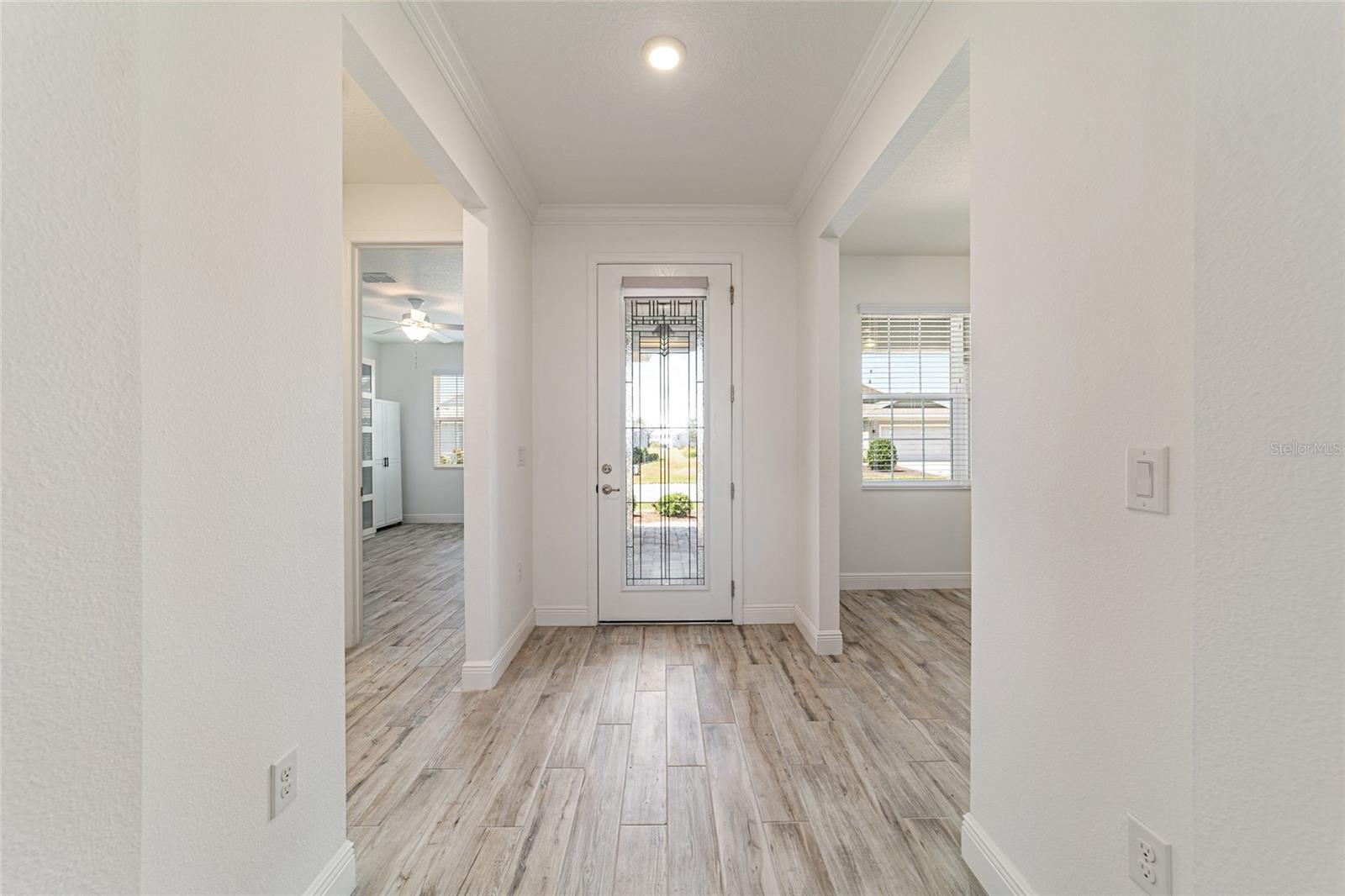 ON TOP OF THE WORLD - Residential