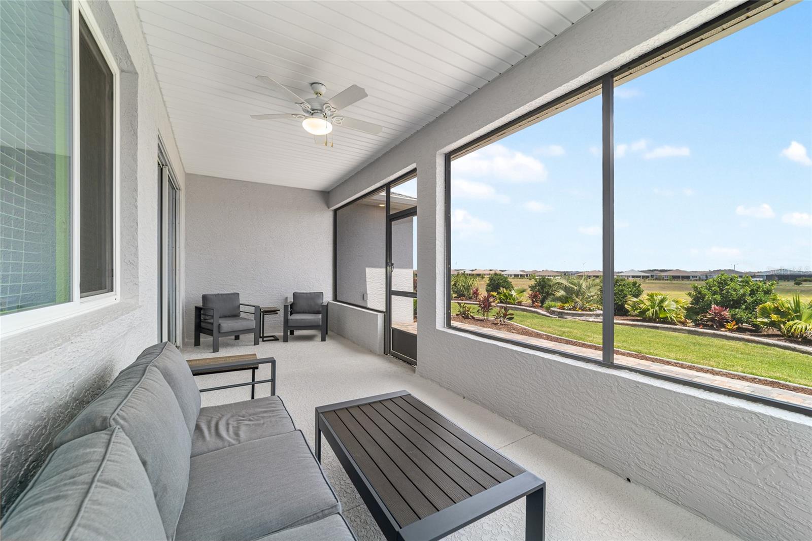 ON TOP OF THE WORLD - Residential