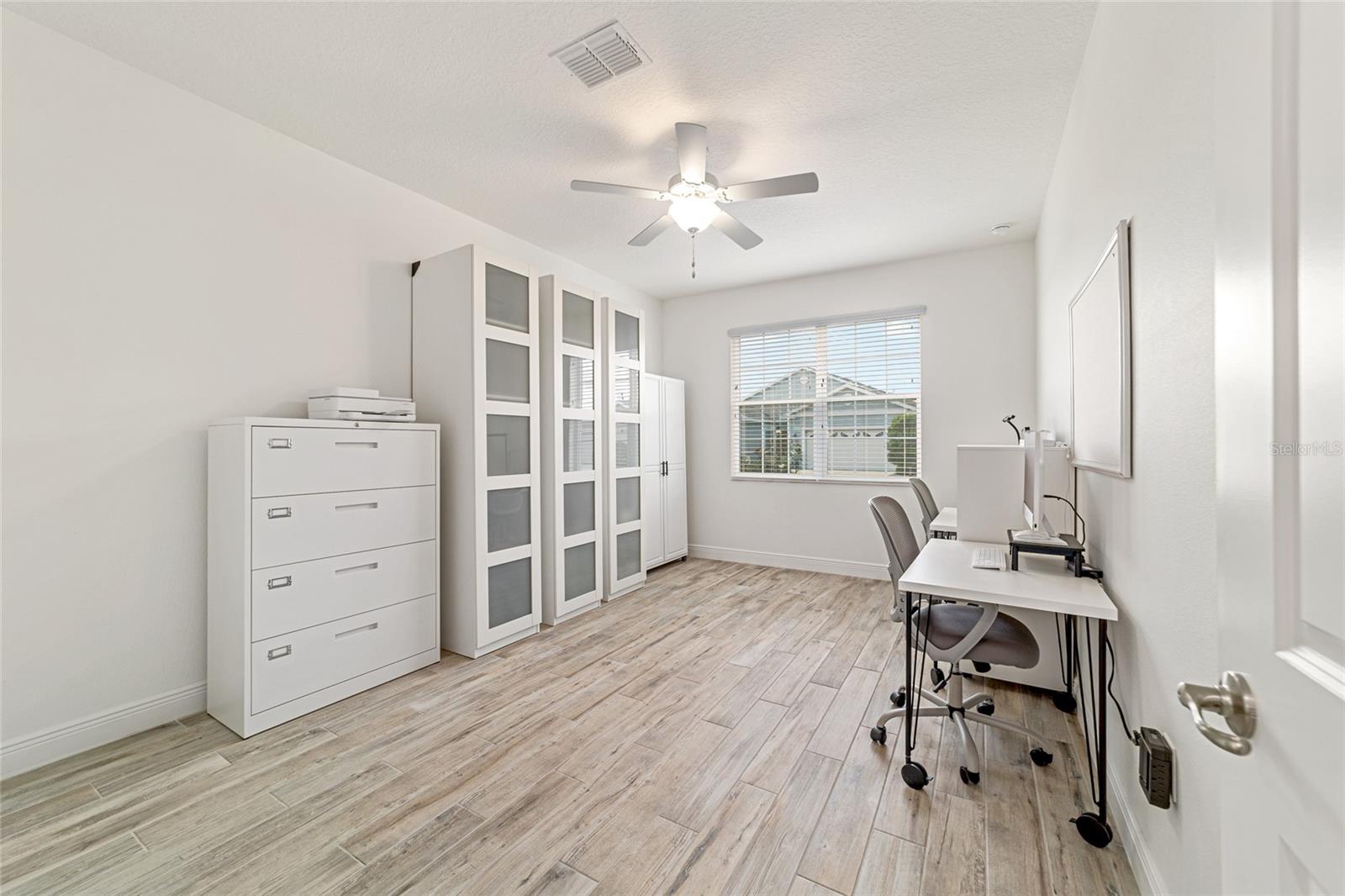 ON TOP OF THE WORLD - Residential