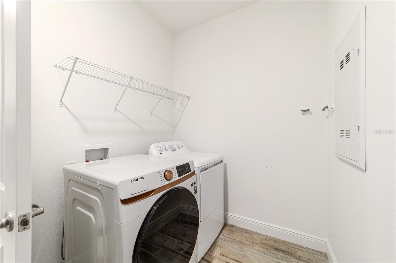 ON TOP OF THE WORLD - Residential