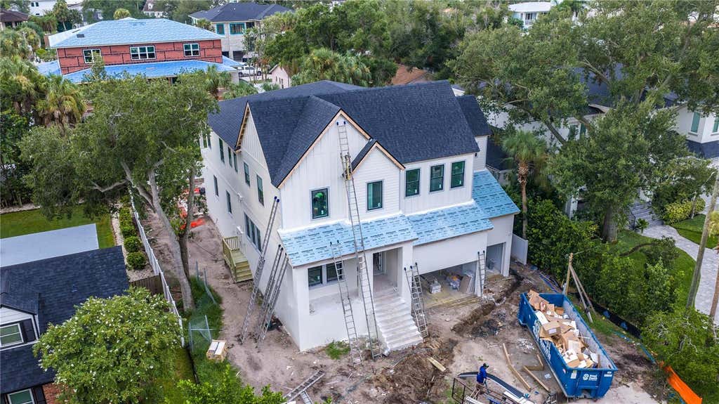 Photo of 4906 W Estrella Street, Tampa, FL 33629 (MLS # TB8480385)