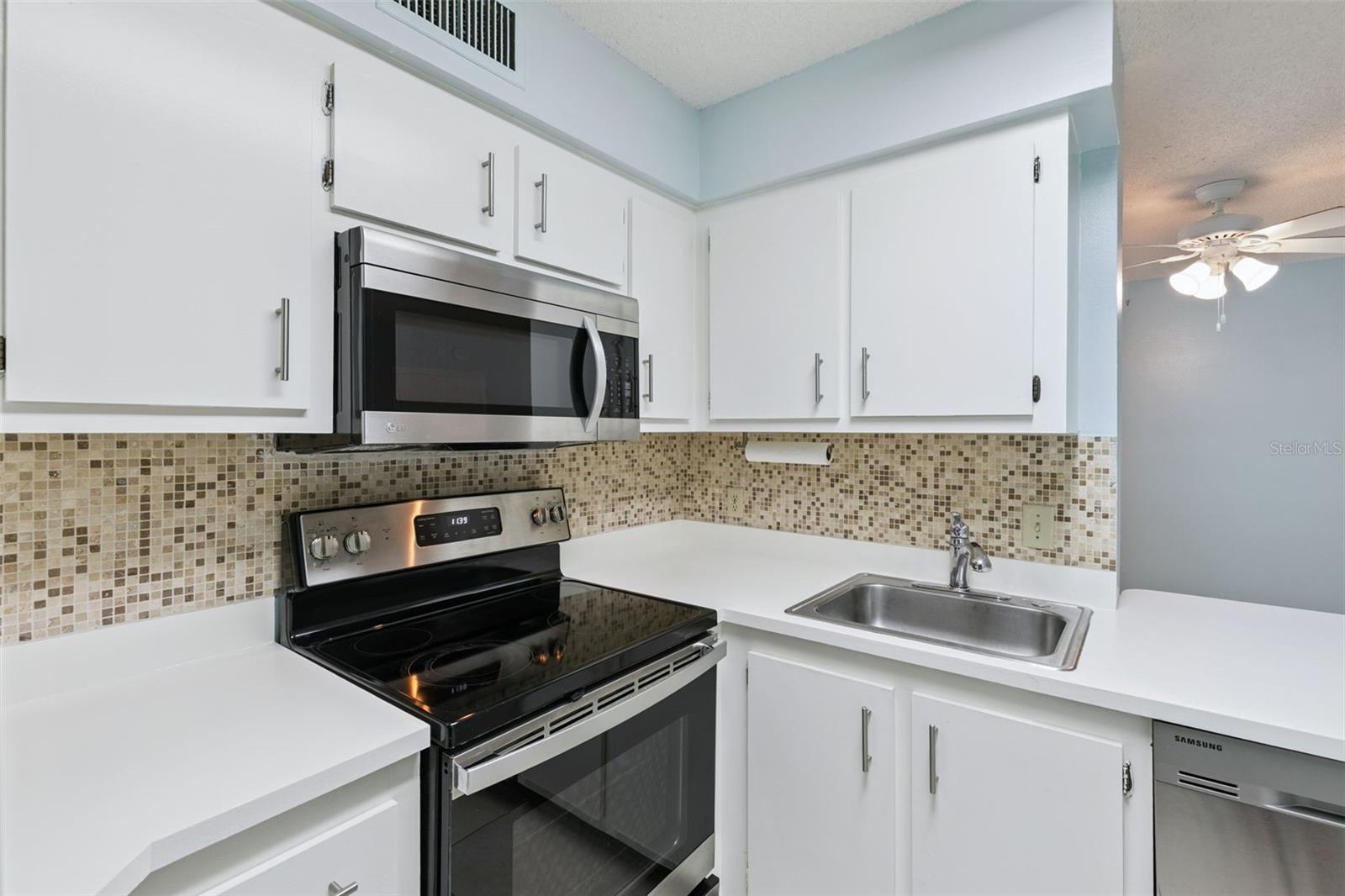 SOUTHPOINTE CONDO - Residential