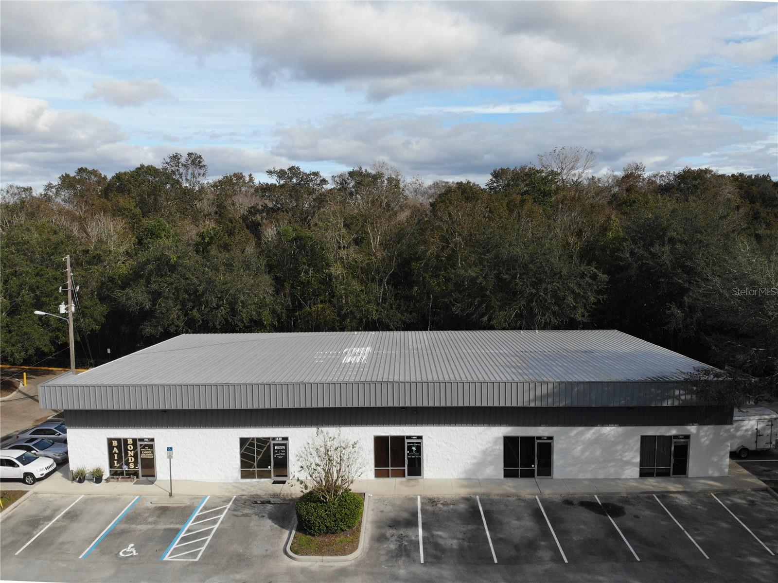 Available for immediate lease, 1490 Tropic Park Drive offers 1,440 SF of versatile office and warehouse space in Sanford, FL. The space is thoughtfully divided into two distinct areas: nearly half of the space is dedicated to an air-conditioned office featuring a full-sized glass door and an oversized bay window, providing ample natural light and a welcoming atmosphere. The other half is a spacious warehouse with 15-foot clear ceiling height, a bathroom, and a grade-level roll-up door for easy access. The warehouse also features floor-to-ceiling bay doors, ensuring seamless loading and unloading. Ideal for light manufacturing, warehousing, or service-based operations, this space offers ample parking and convenient access to major highways. Perfect for businesses seeking affordable, functional space in a prime location. With its strategic location in Sanford, FL, 1490 Tropic Park Drive offers easy access to I-4, US-17/92, and SR-417, making it a prime location for businesses needing excellent transportation links. The space is ideal for light manufacturing, service, or distribution-based operations. Contact us today to schedule a tour and discover how this flexible office and warehouse space can serve your business needs!