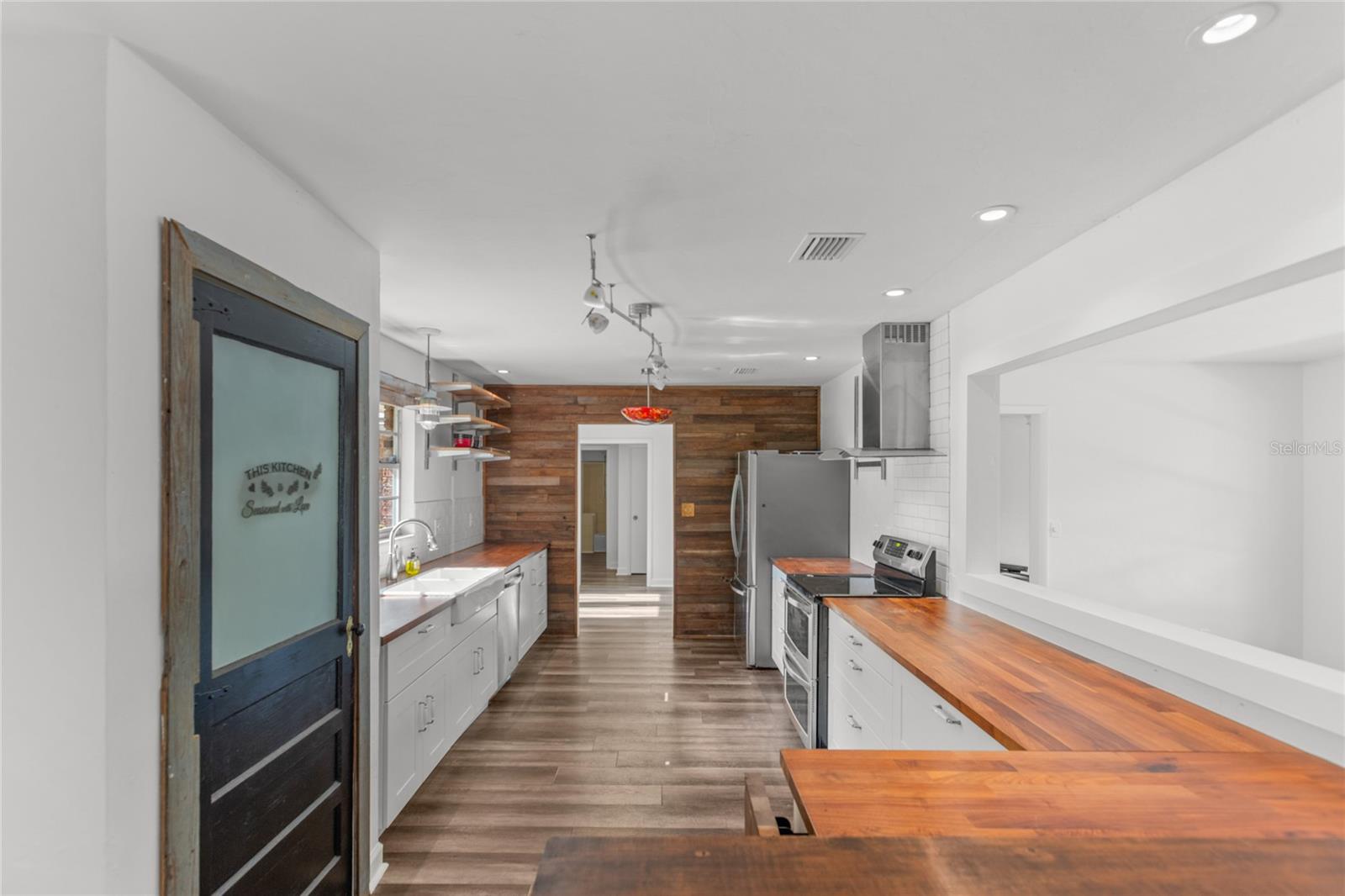 METES AND BOUNDS - Residential