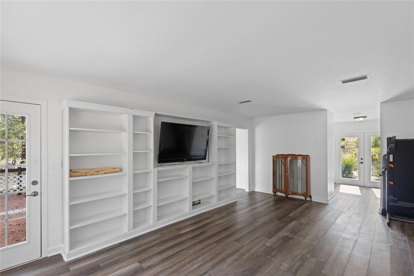 METES AND BOUNDS - Residential