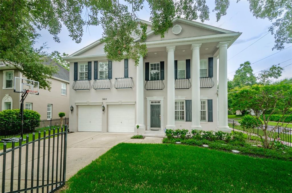 Photo of 3410 W Bay Villa Avenue, Tampa, FL 33611 (MLS # TB8483684)