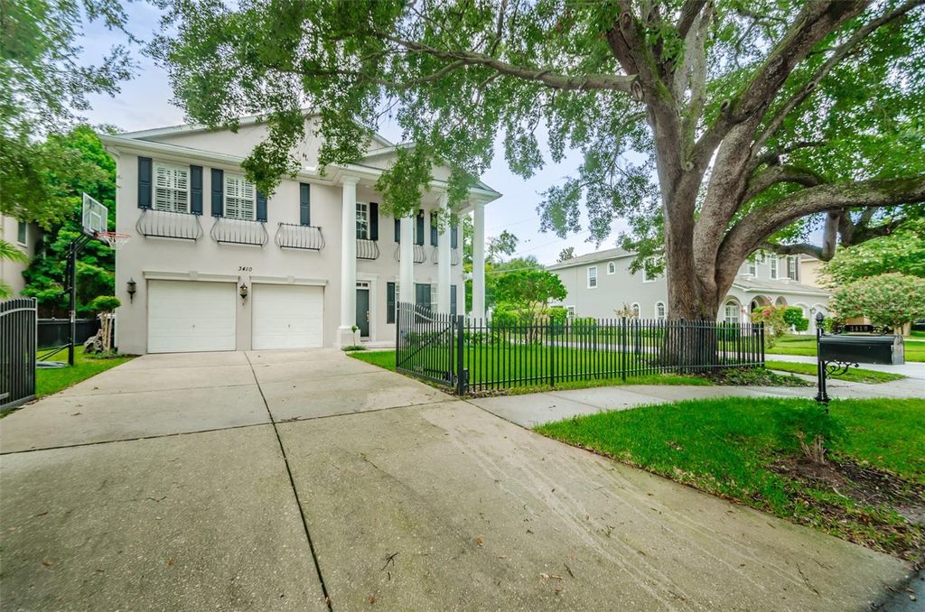 Photo of 3410 W Bay Villa Avenue, Tampa, FL 33611 (MLS # TB8483684)